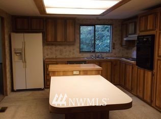 541 Erving Jacobs Road Port Angeles, WA 98362 - Photo 8 of 21