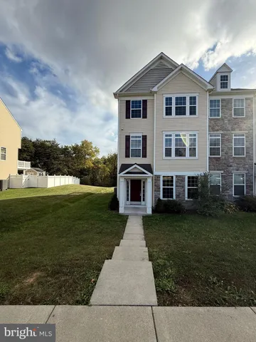$2,300 | 120 Woodman Court, Winchester, VA 22602