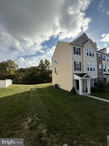 $2,300 | 120 Woodman Court, Winchester, VA 22602