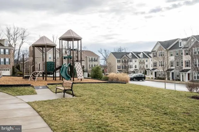 $2,300 | 120 Woodman Court, Winchester, VA 22602