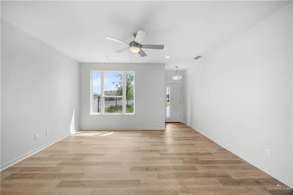 $2,300 | 700 South Tecate Drive, Mission, TX 78572