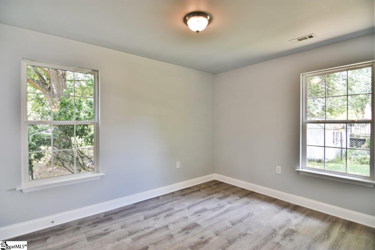 110 Shaw Street Fountain Inn, SC 29644 - Photo 12 of 19