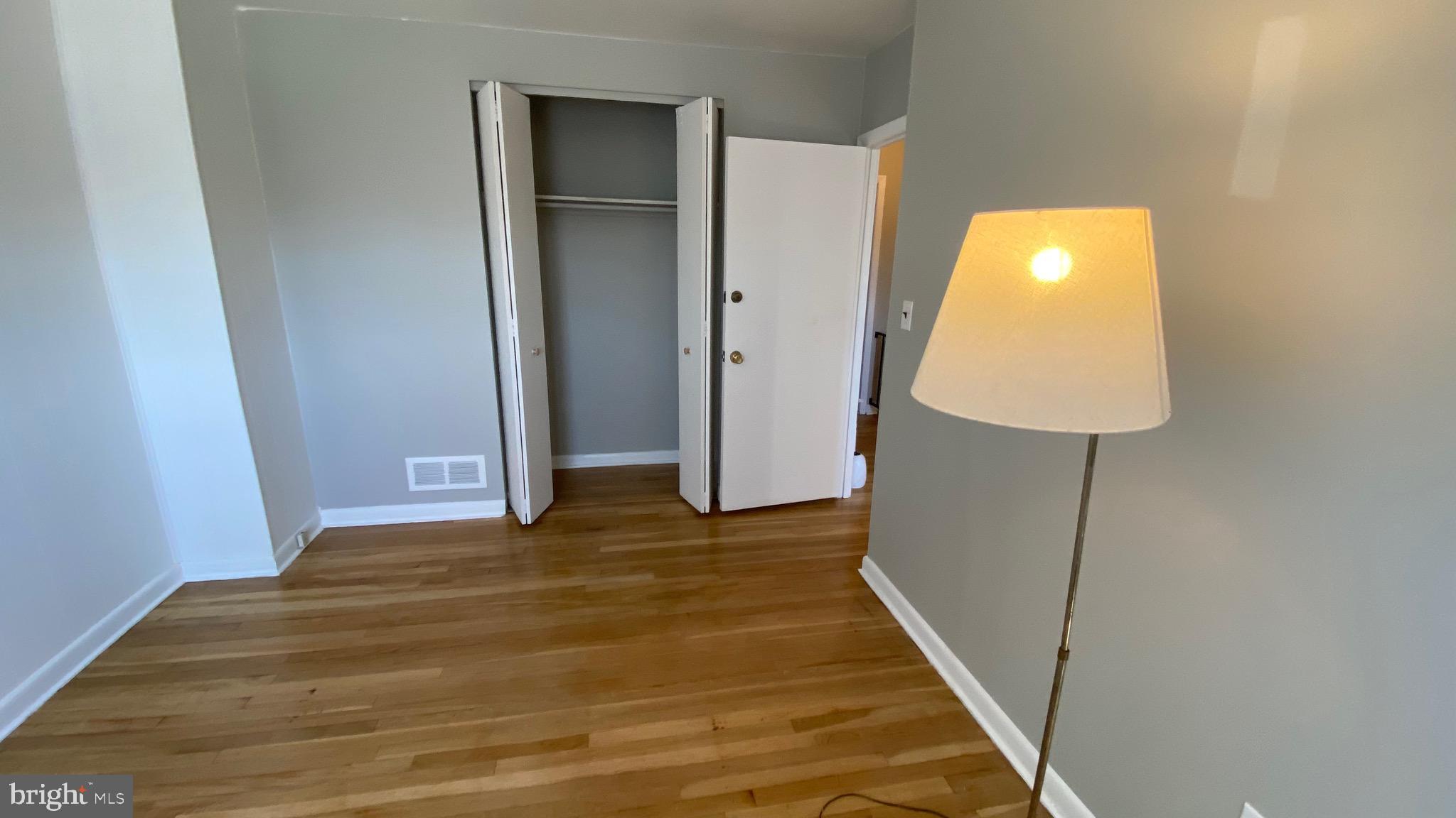 641 South Wickham Road Baltimore, MD 21229 - Photo 11 of 22