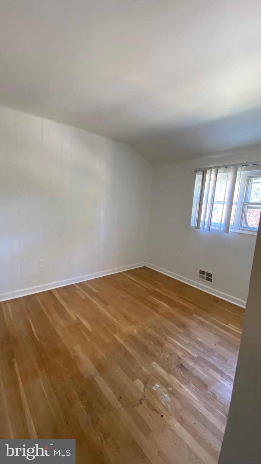 641 South Wickham Road Baltimore, MD 21229 - Photo 13 of 22