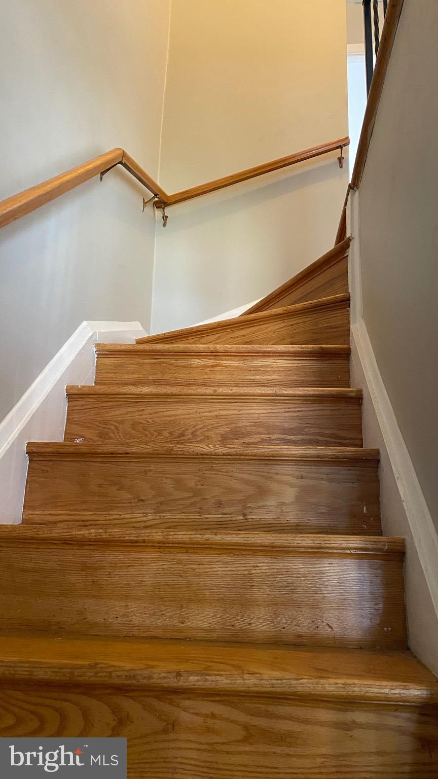 641 South Wickham Road Baltimore, MD 21229 - Photo 10 of 22