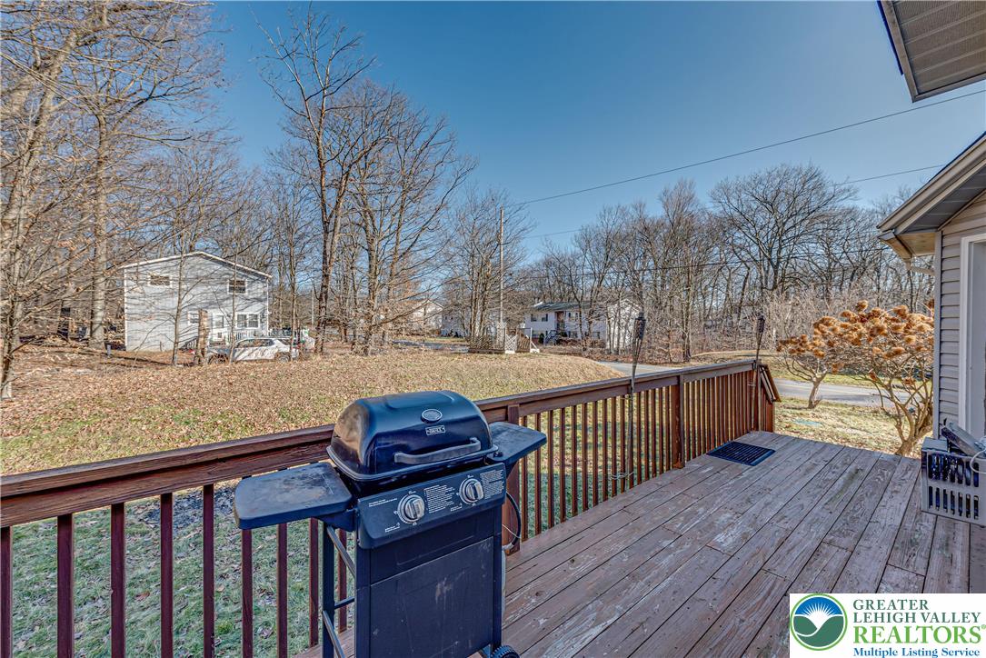 1624 Cotswald Road Tobyhanna, PA 18466 - Photo 40 of 43 Gallery Image 40