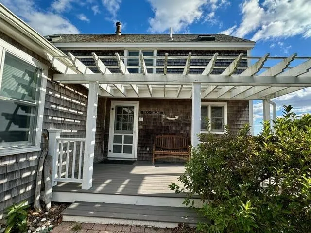 $1,895,000 | 1202 West Side Road, Block Island, RI 02807