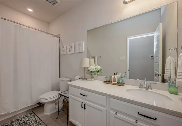 $2,800 | 2114 Cherryvale Drive, Tomball, TX 77375