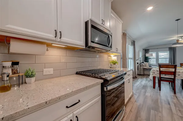$2,800 | 2114 Cherryvale Drive, Tomball, TX 77375