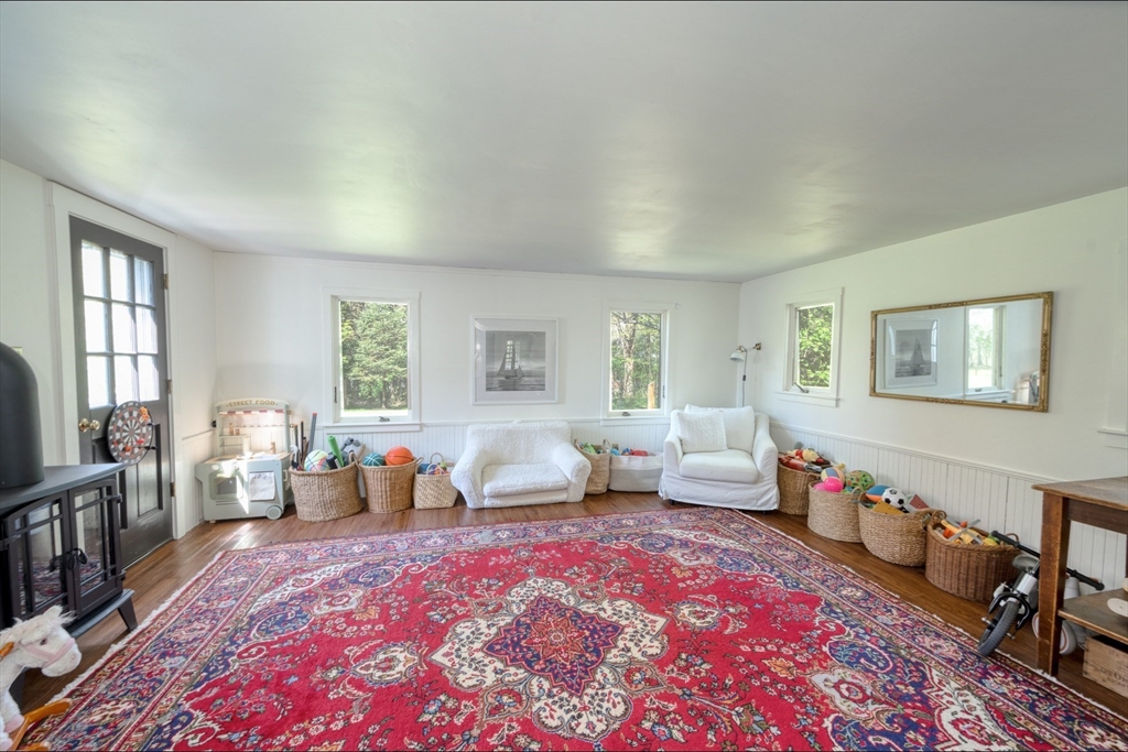 336 Broadway Hanover, MA 02339 - Photo 17 of 35