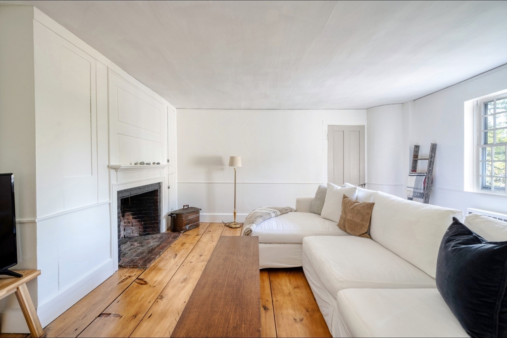 336 Broadway Hanover, MA 02339 - Photo 25 of 35