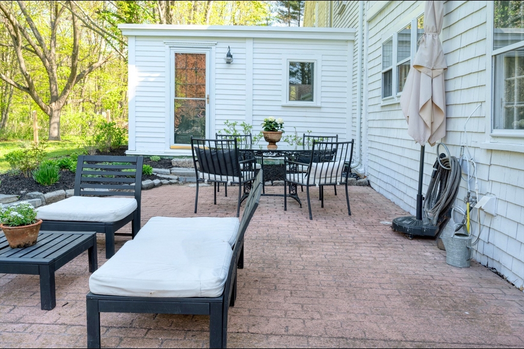 336 Broadway Hanover, MA 02339 - Photo 9 of 35