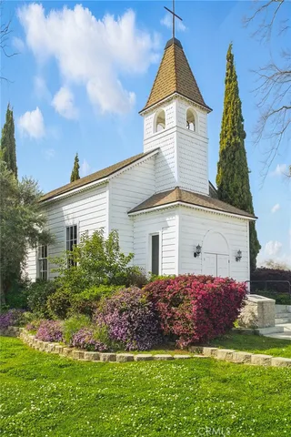 $5,990,000 | 896 North Mariposa Avenue, Farmersville, CA 93223