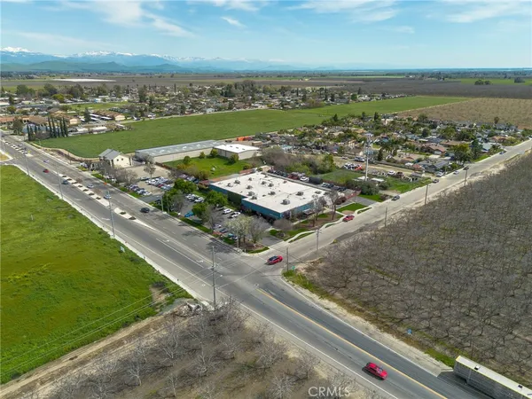 $5,990,000 | 896 North Mariposa Avenue, Farmersville, CA 93223