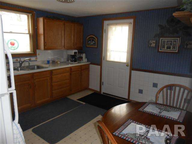 502 South Prairie Street Lacon, IL 61540 - Photo 4 of 11 Gallery Image 4