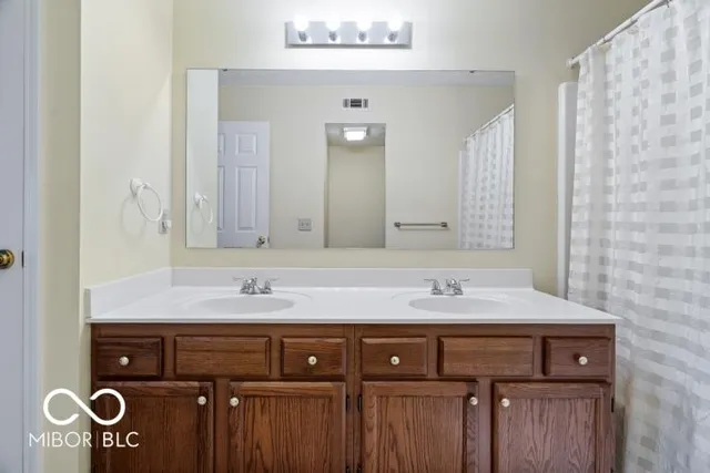 $228,000 | 8212 Crook Drive North, Indianapolis, IN 46256