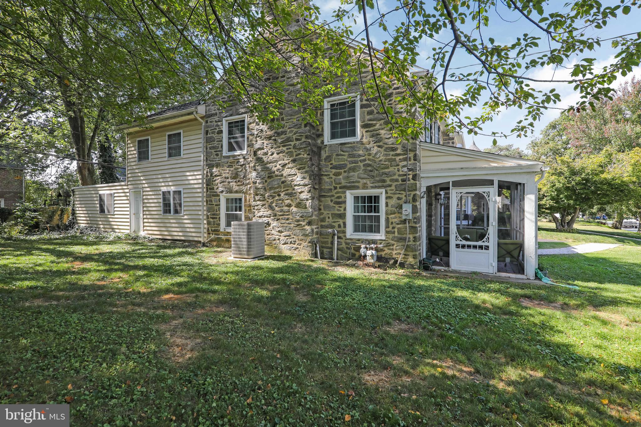 316 Lynbrooke Road Springfield, PA 19064 - Photo 13 of 47