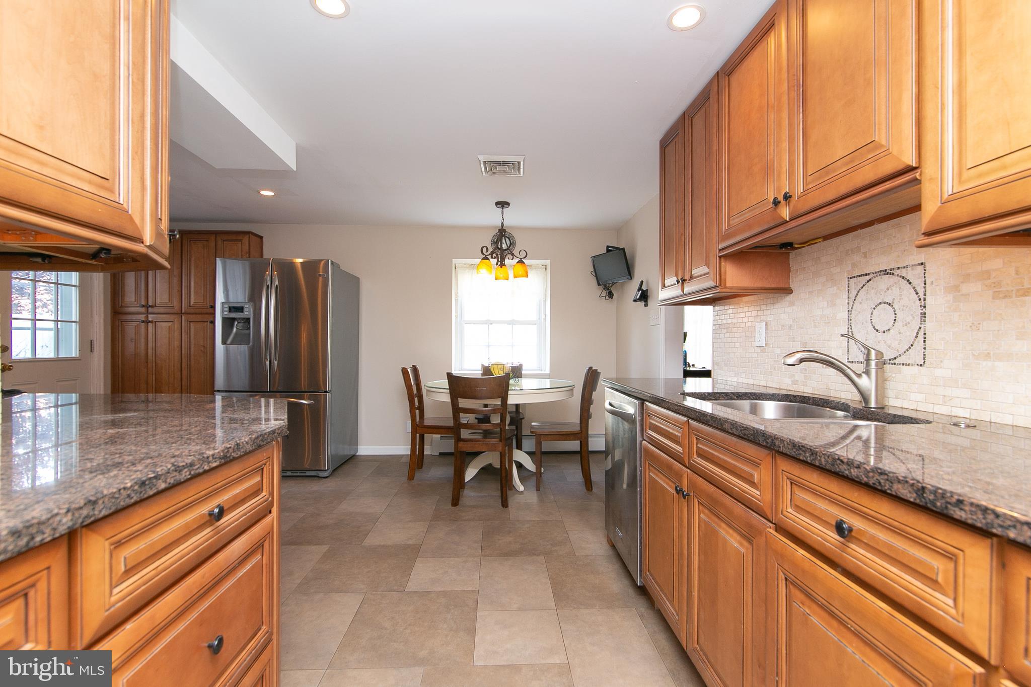 316 Lynbrooke Road Springfield, PA 19064 - Photo 25 of 47