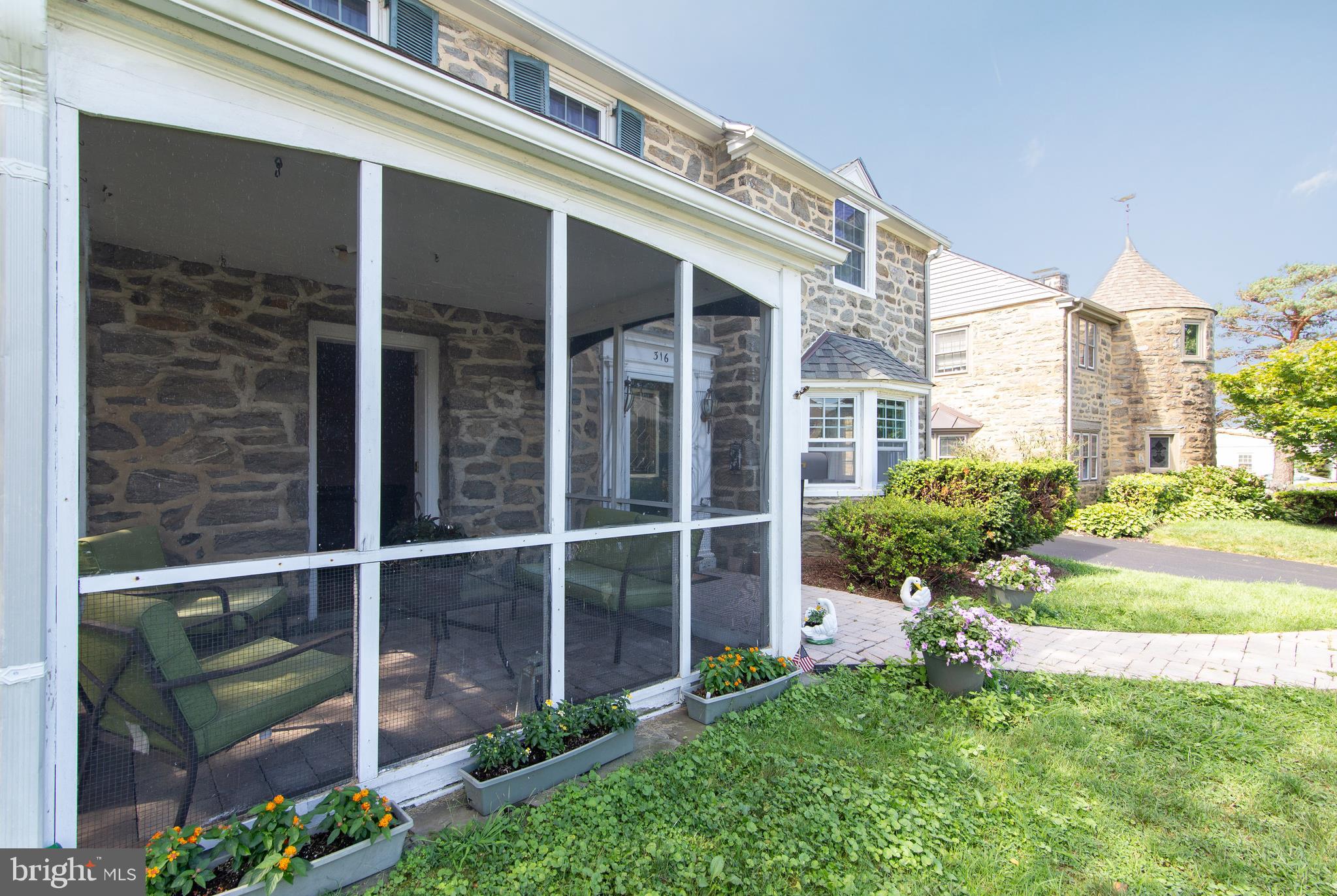 316 Lynbrooke Road Springfield, PA 19064 - Photo 5 of 47