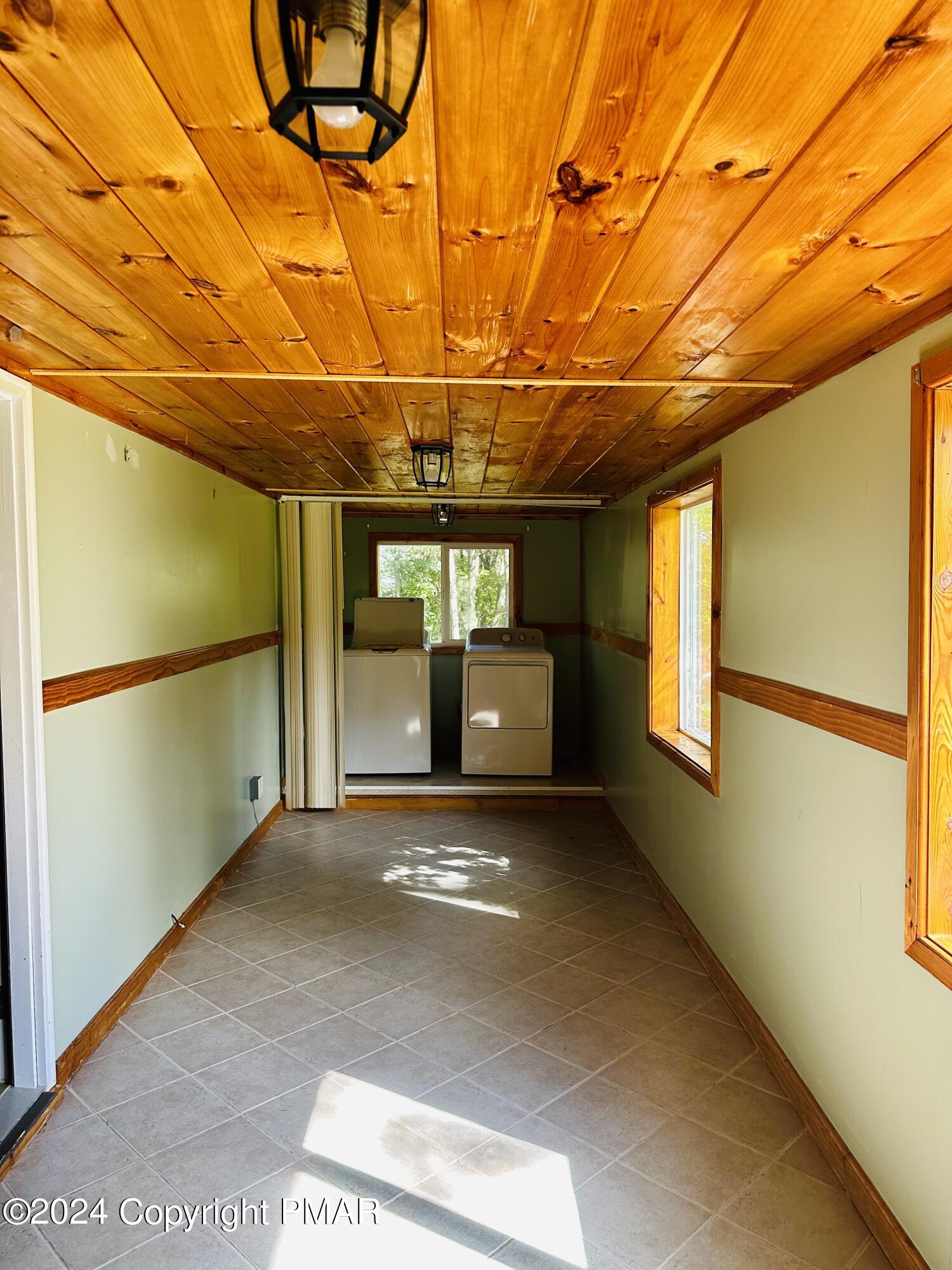 155 Sunrise Drive Milford, PA 18337 - Photo 15 of 16 an empty room with windows