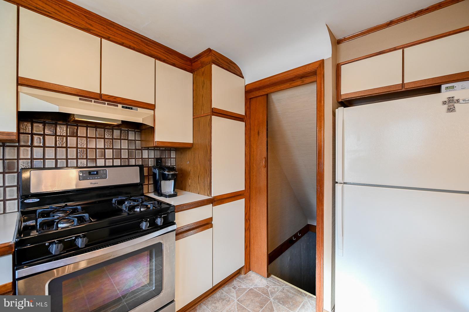 416 Enfield Road Oreland, PA 19075 - Photo 15 of 58 Gallery Image 15