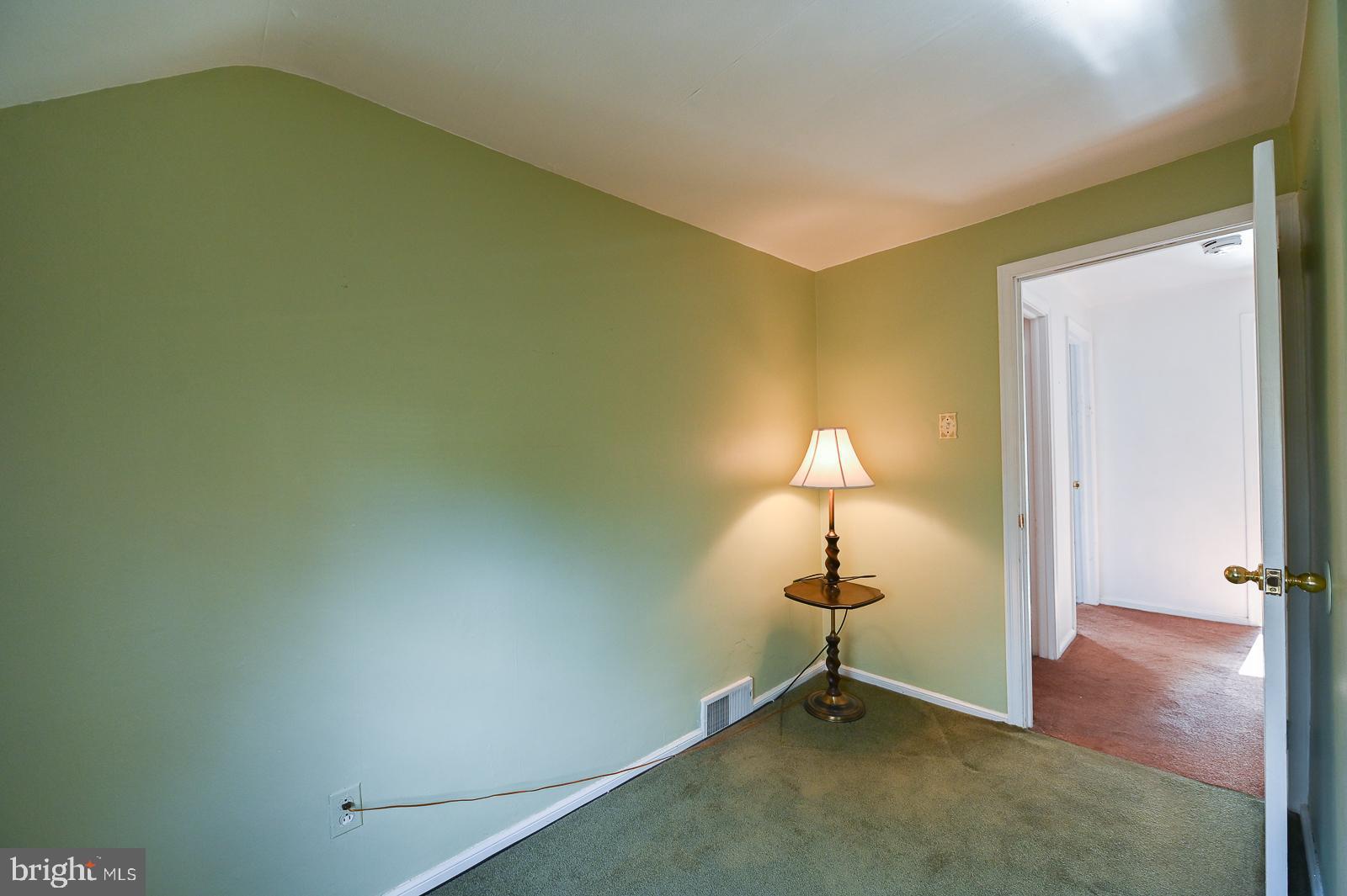 416 Enfield Road Oreland, PA 19075 - Photo 30 of 58 Gallery Image 30