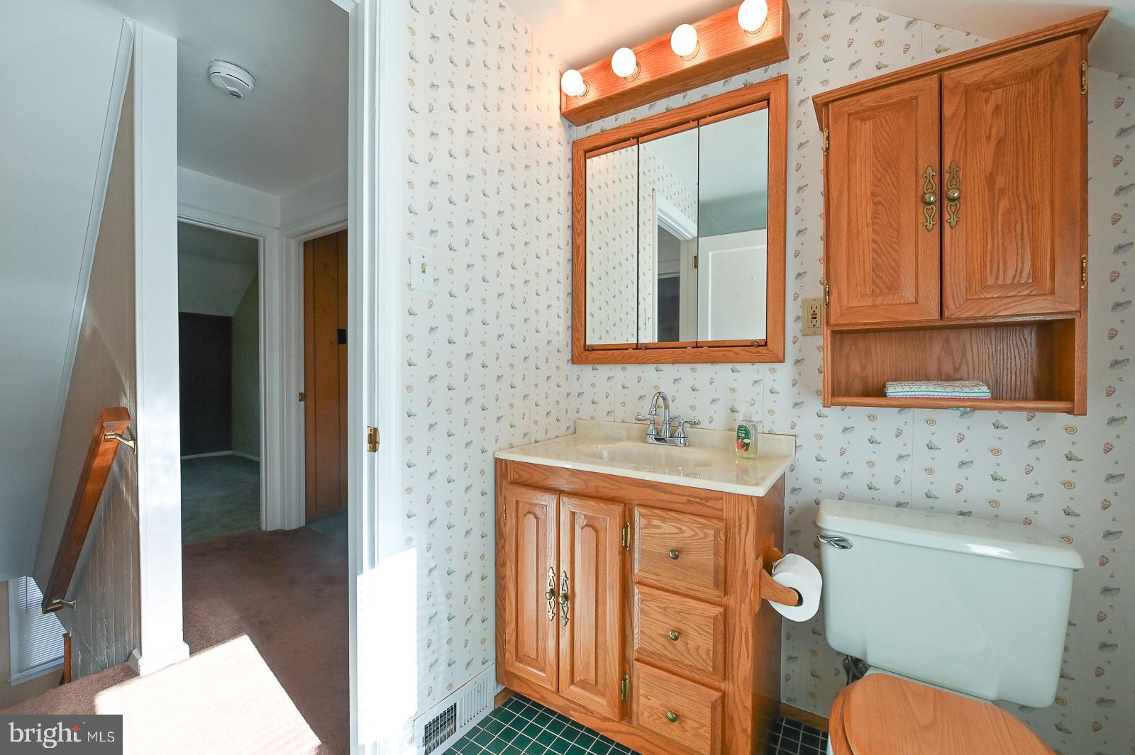 416 Enfield Road Oreland, PA 19075 - Photo 32 of 58 Gallery Image 32