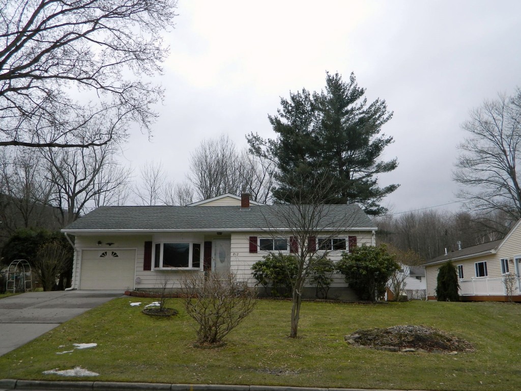 812 Murray Hill Road Vestal, NY 13850 - Photo 1 of 20 Gallery Image 1