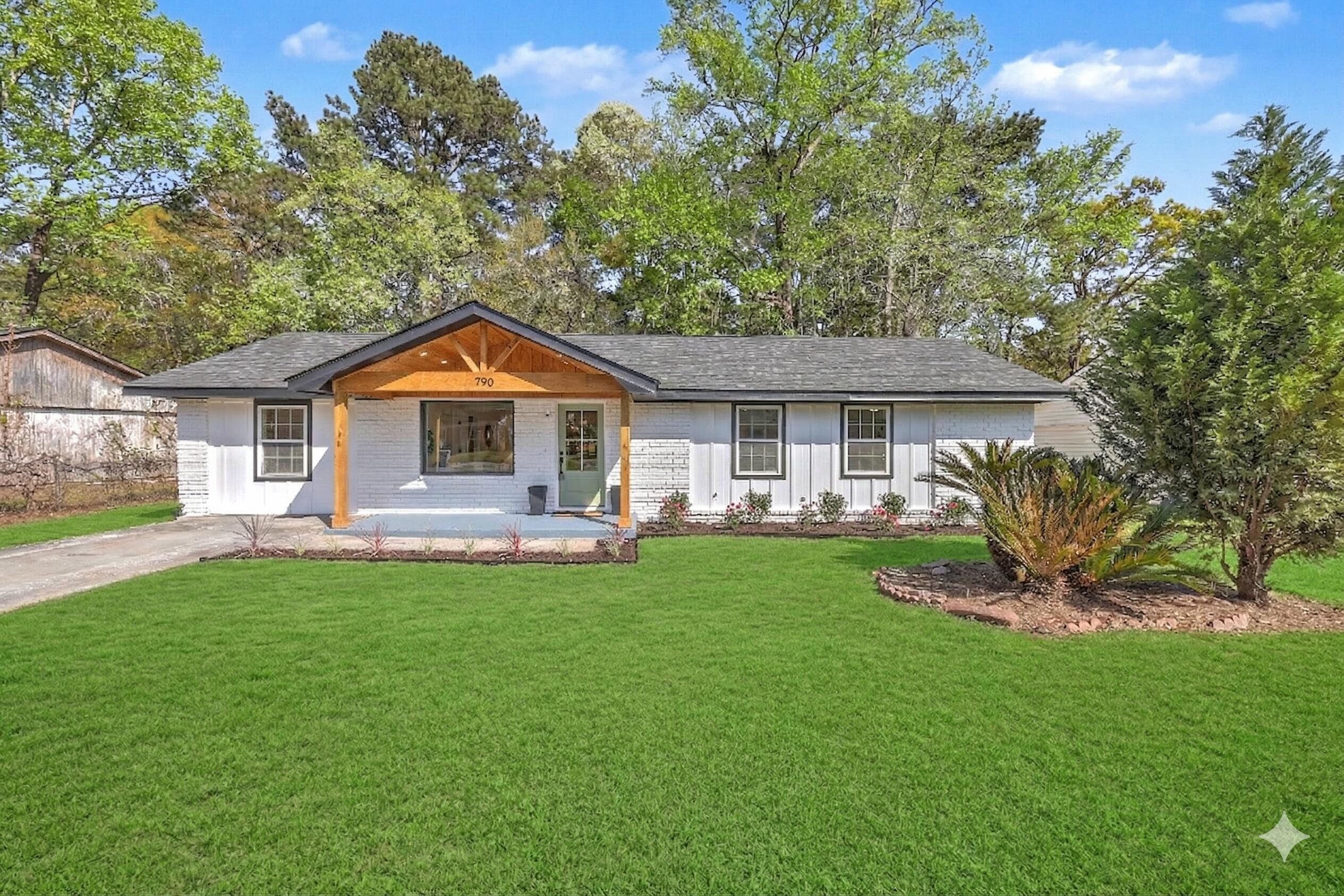790 Hoss Road Charleston, SC 29414 - Photo 1 of 33 790 Hoss primary