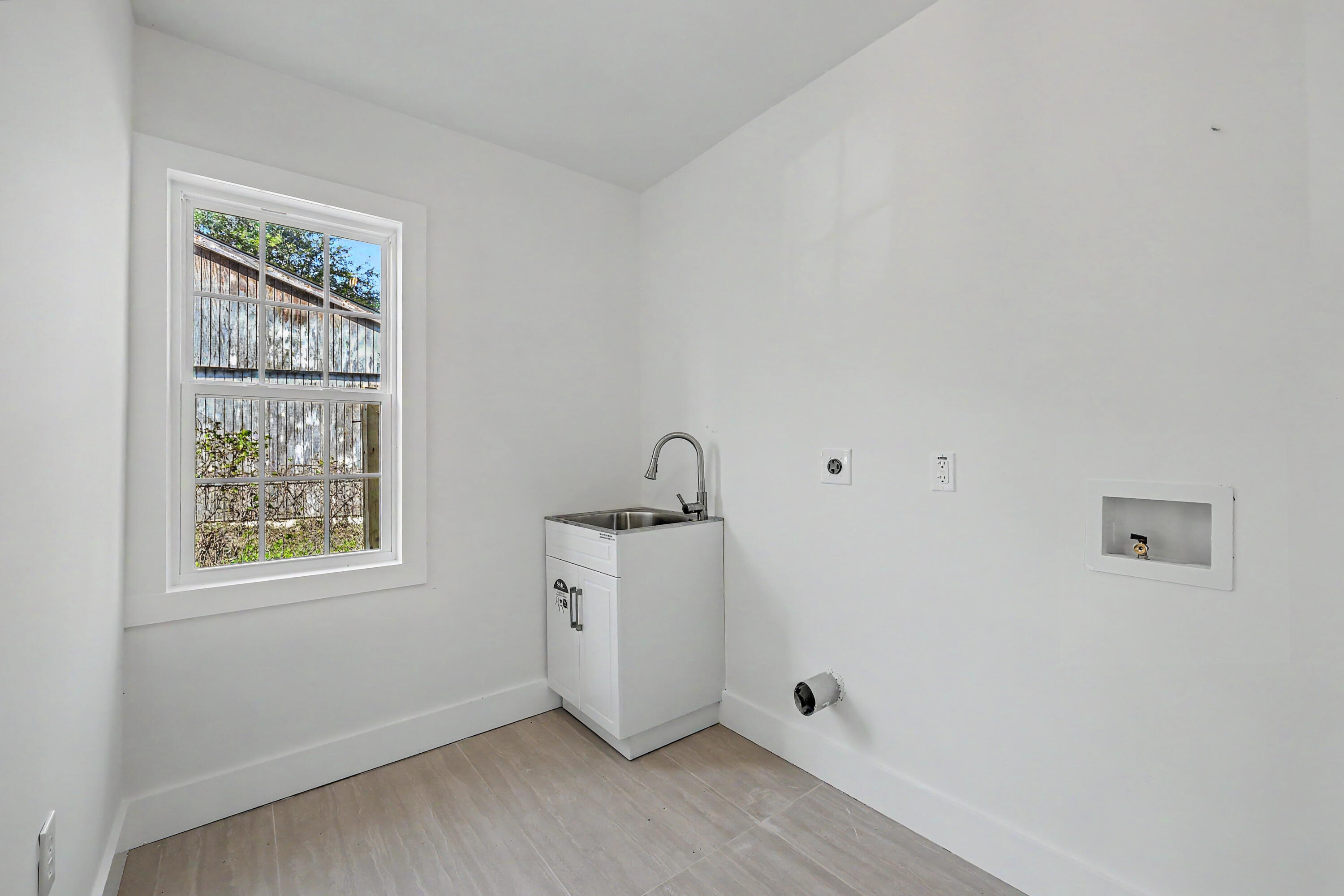 790 Hoss Road Charleston, SC 29414 - Photo 29 of 33 ZYN_3052_3_4_5_6_7_8