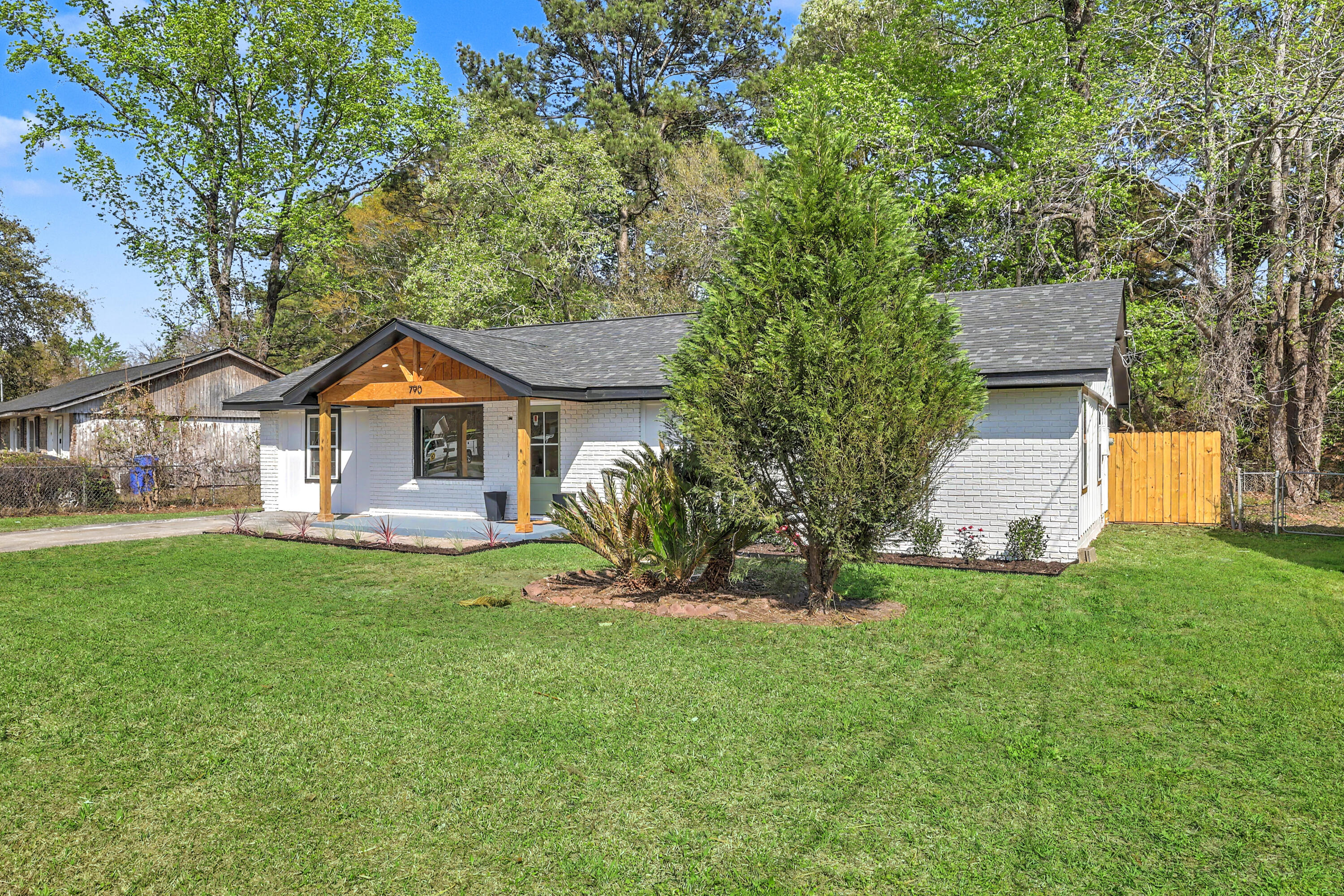 790 Hoss Road Charleston, SC 29414 - Photo 7 of 33 ZYN_2856_57_58_59_60_61_62