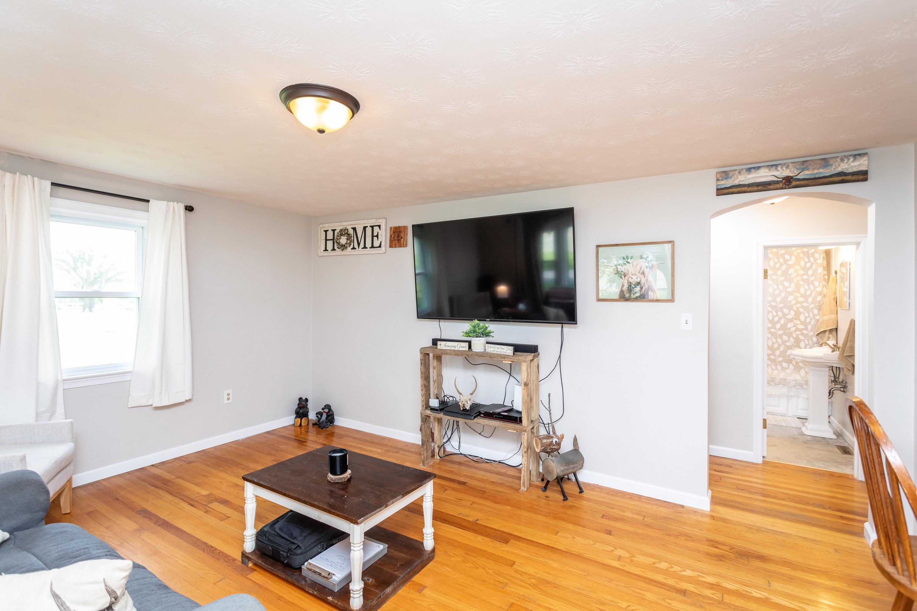 2978 Blose Road Elkton, VA 22827 - Photo 4 of 28 Gallery Image 4