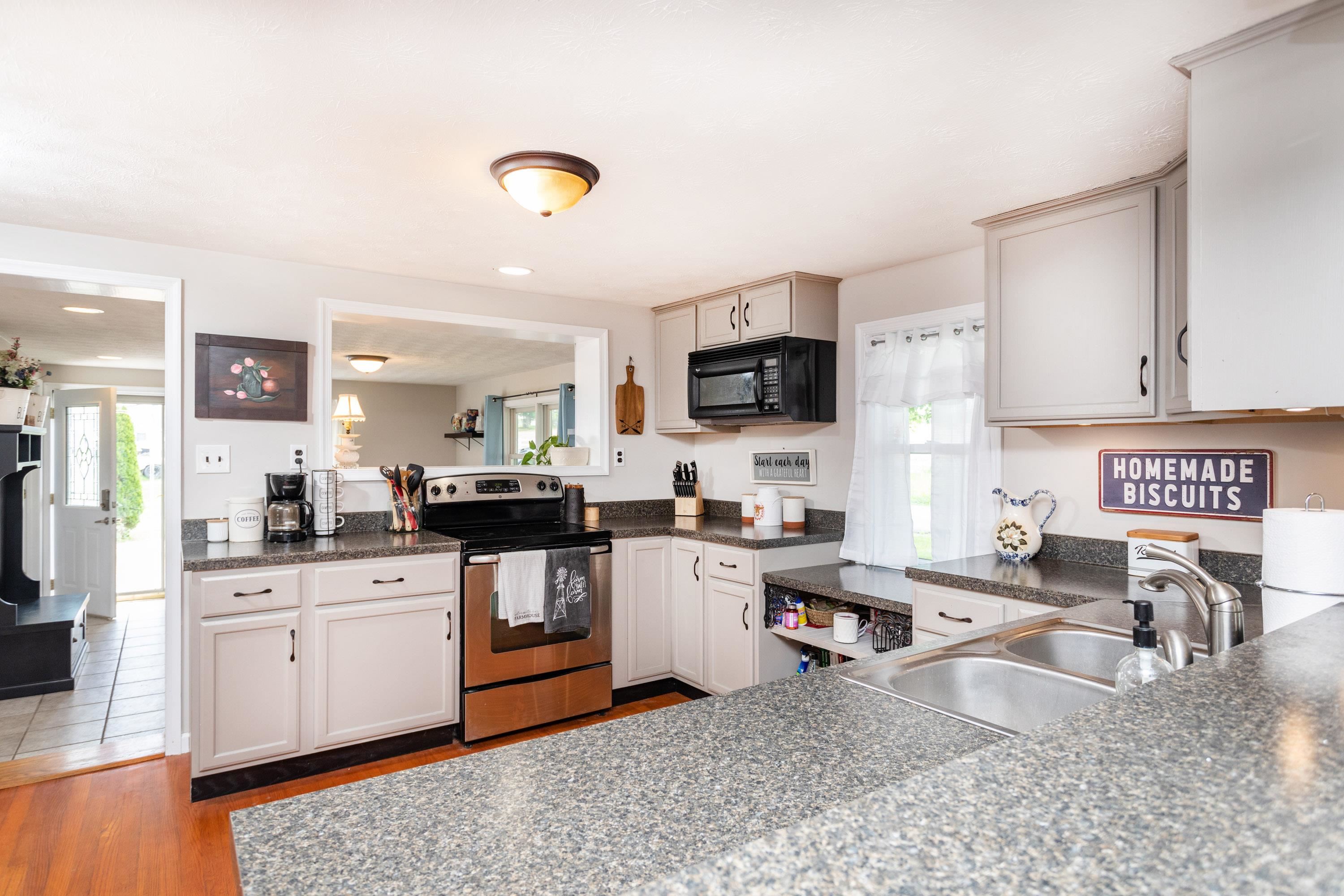 2978 Blose Road Elkton, VA 22827 - Photo 6 of 28 Gallery Image 6