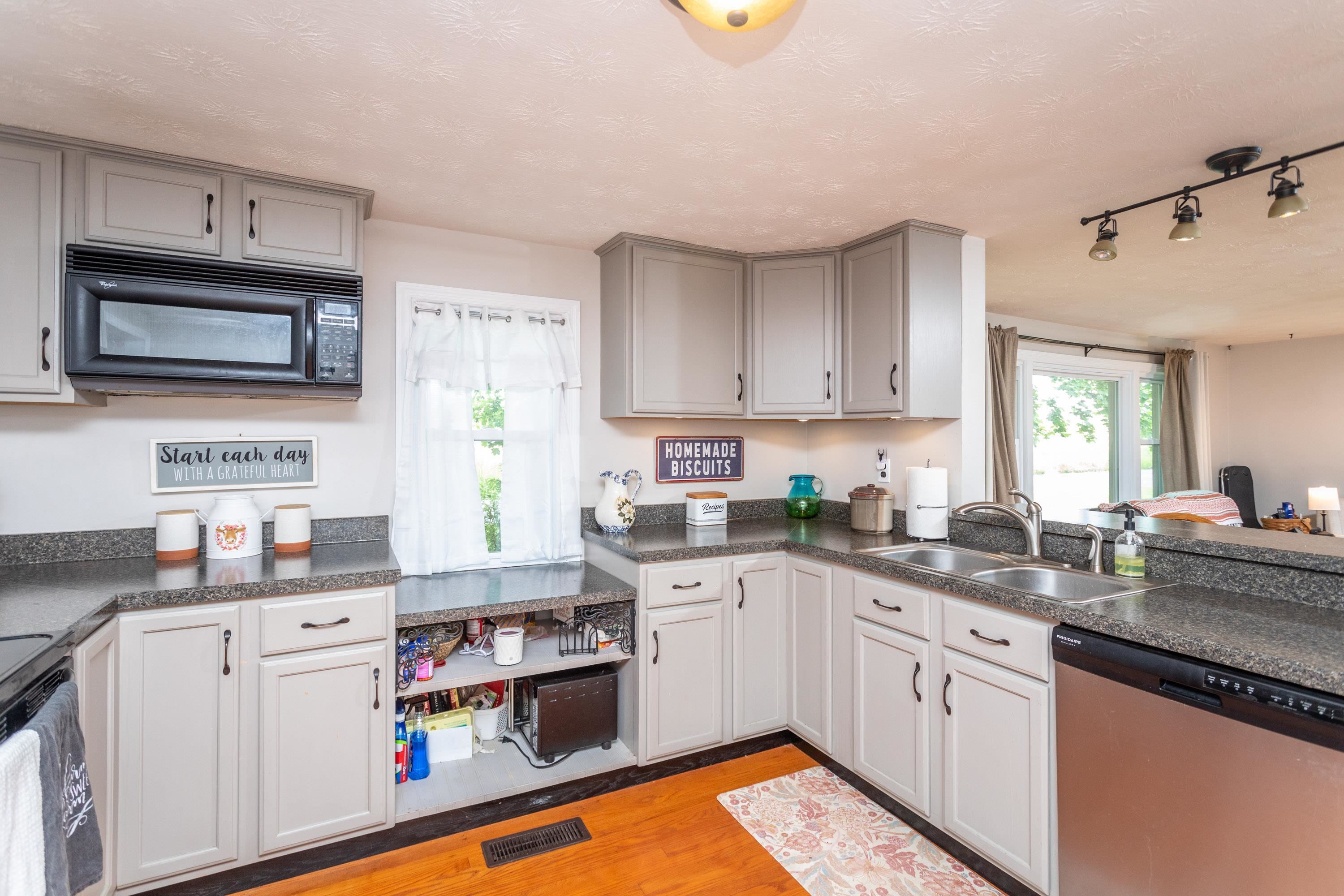 2978 Blose Road Elkton, VA 22827 - Photo 7 of 28 Gallery Image 7