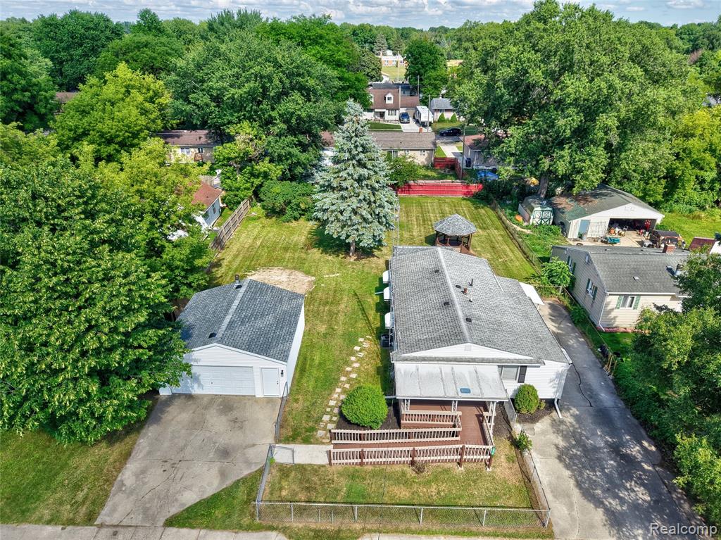 3710 Branch Road Flint, MI 48506 - Photo 2 of 46