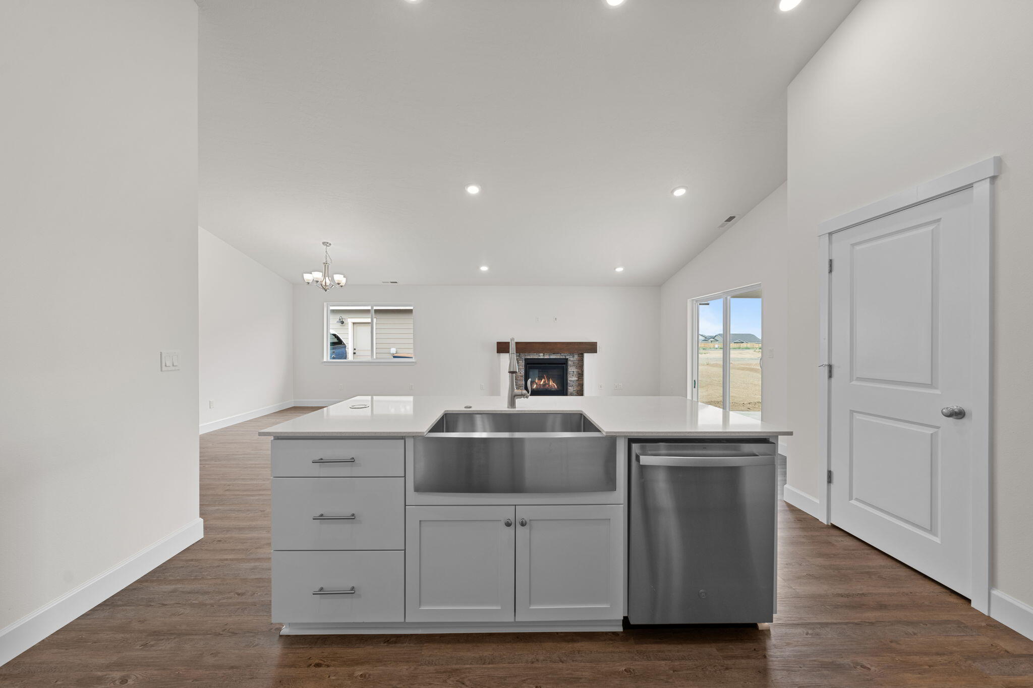 4124 Southwest Pumice Avenue, Unit 75 Redmond, OR 97756 - Photo 11 of 44 Example Photo