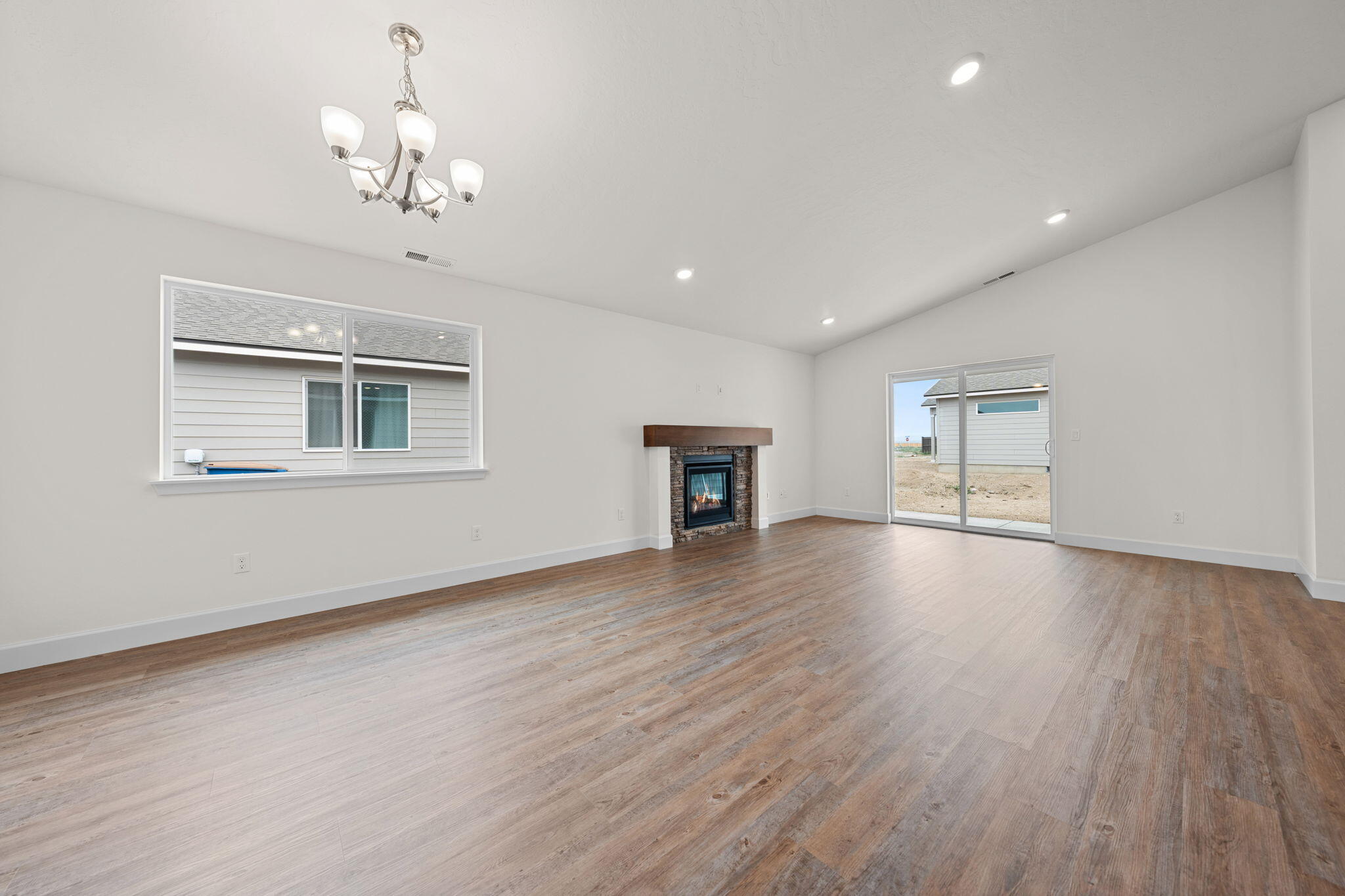 4124 Southwest Pumice Avenue, Unit 75 Redmond, OR 97756 - Photo 5 of 44 Example Photo