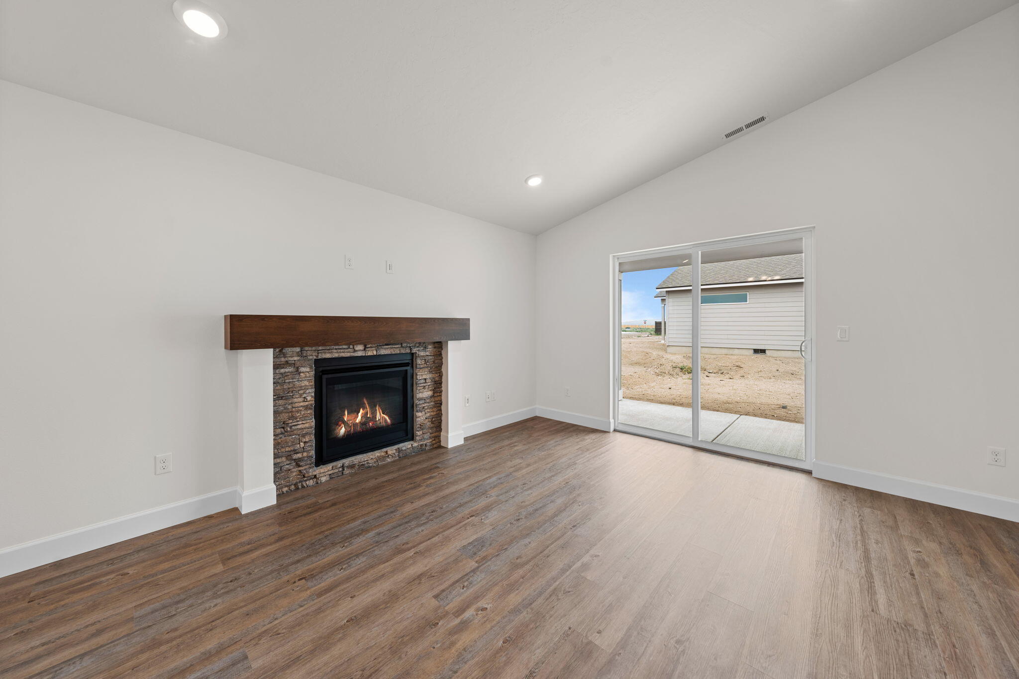 4124 Southwest Pumice Avenue, Unit 75 Redmond, OR 97756 - Photo 7 of 44 Example Photo