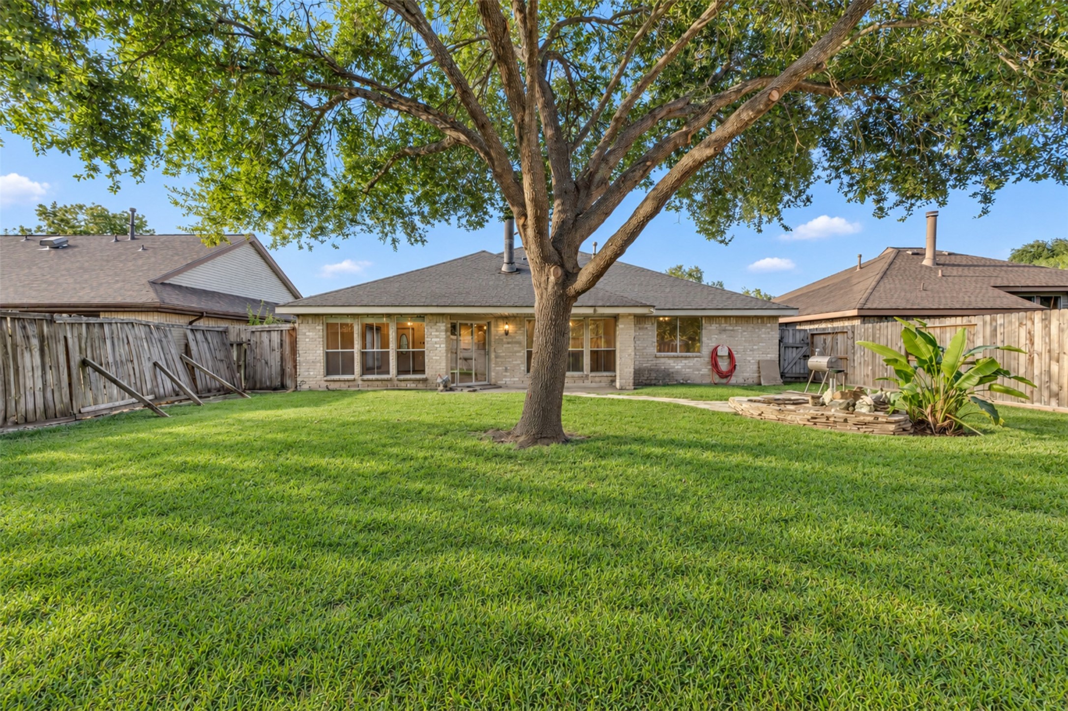 13714 Chancery Road Houston, TX 77034 - Photo 27 of 36 Gallery Image 27
