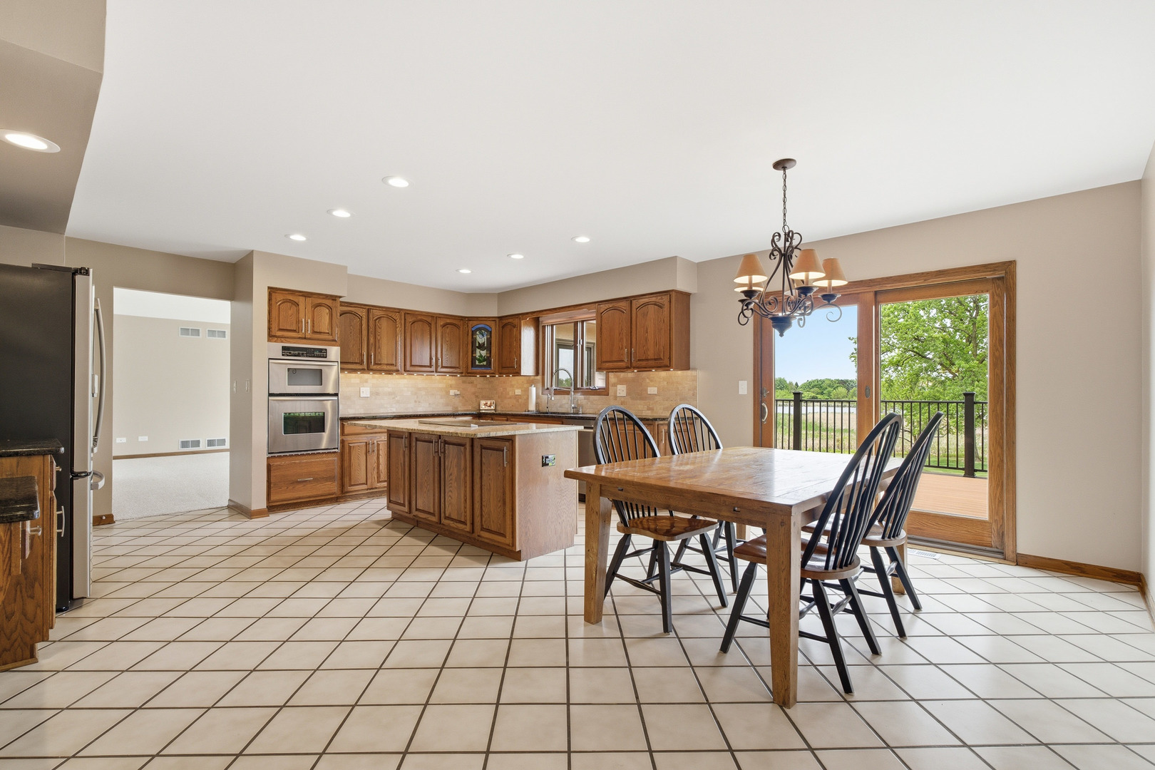 2208 Shetland Road Inverness, IL 60010 - Photo 14 of 48