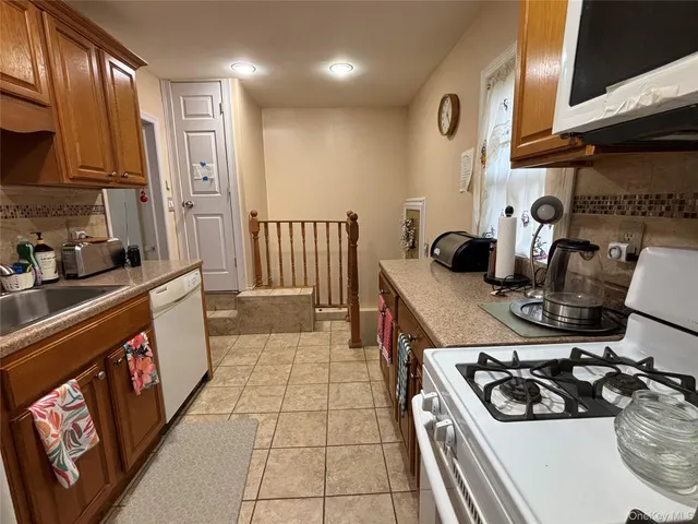 $750,000 | 107-09 221st Street | Queens Village