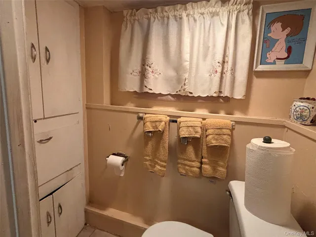 $750,000 | 107-09 221st Street | Queens Village