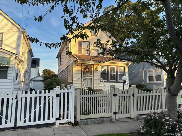 $750,000 | 107-09 221st Street | Queens Village