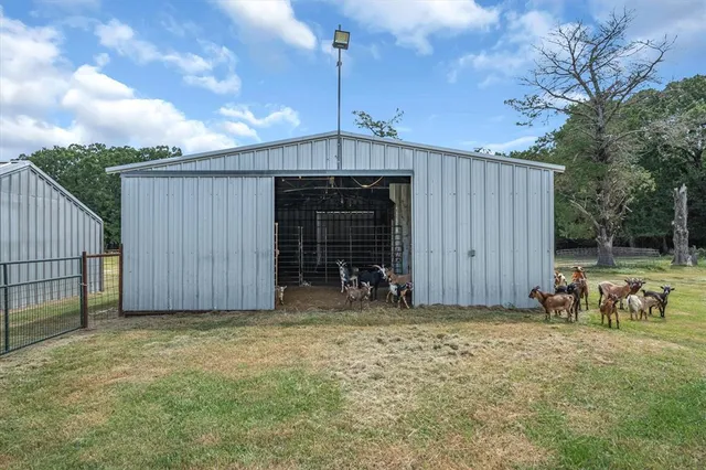 $375,000 | 871 Vz County Road 2520, Canton, TX 75103