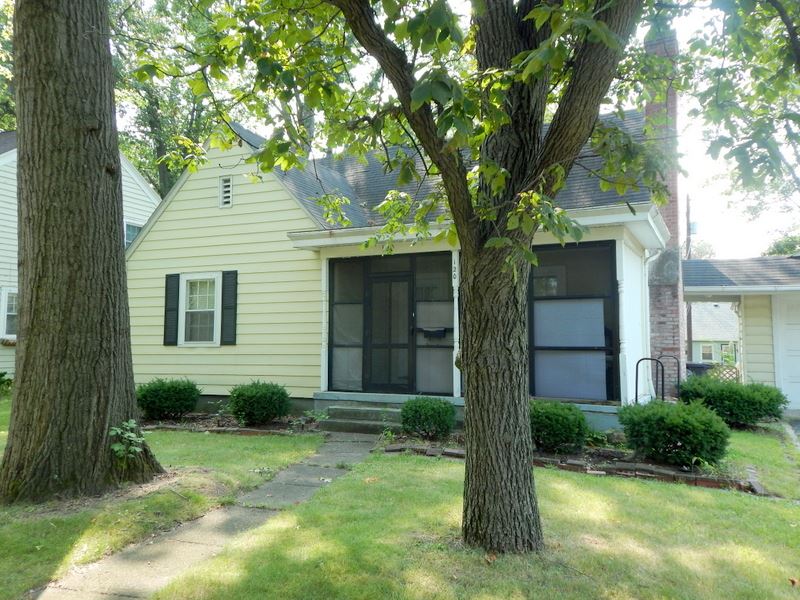 120 East Paulding Road Fort Wayne, IN 46816 - Photo 1 of 25