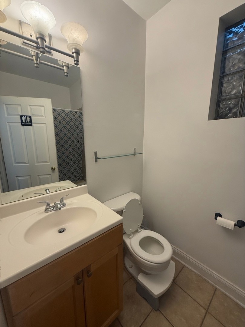 1133 West Taylor Street, Unit 3 Chicago, IL 60607 - Photo 9 of 13