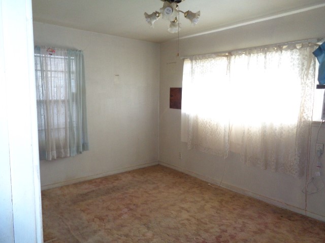 5614 Rue Street Houston, TX 77033 - Photo 7 of 18