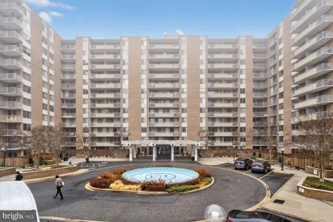 $459,000 | 3001 Veazey Terrace Northwest, Unit 1008, Washington, DC 20008