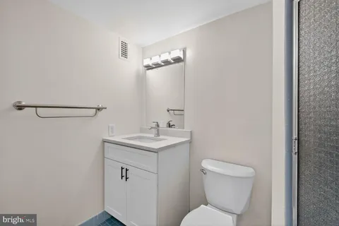$459,000 | 3001 Veazey Terrace Northwest, Unit 1008, Washington, DC 20008