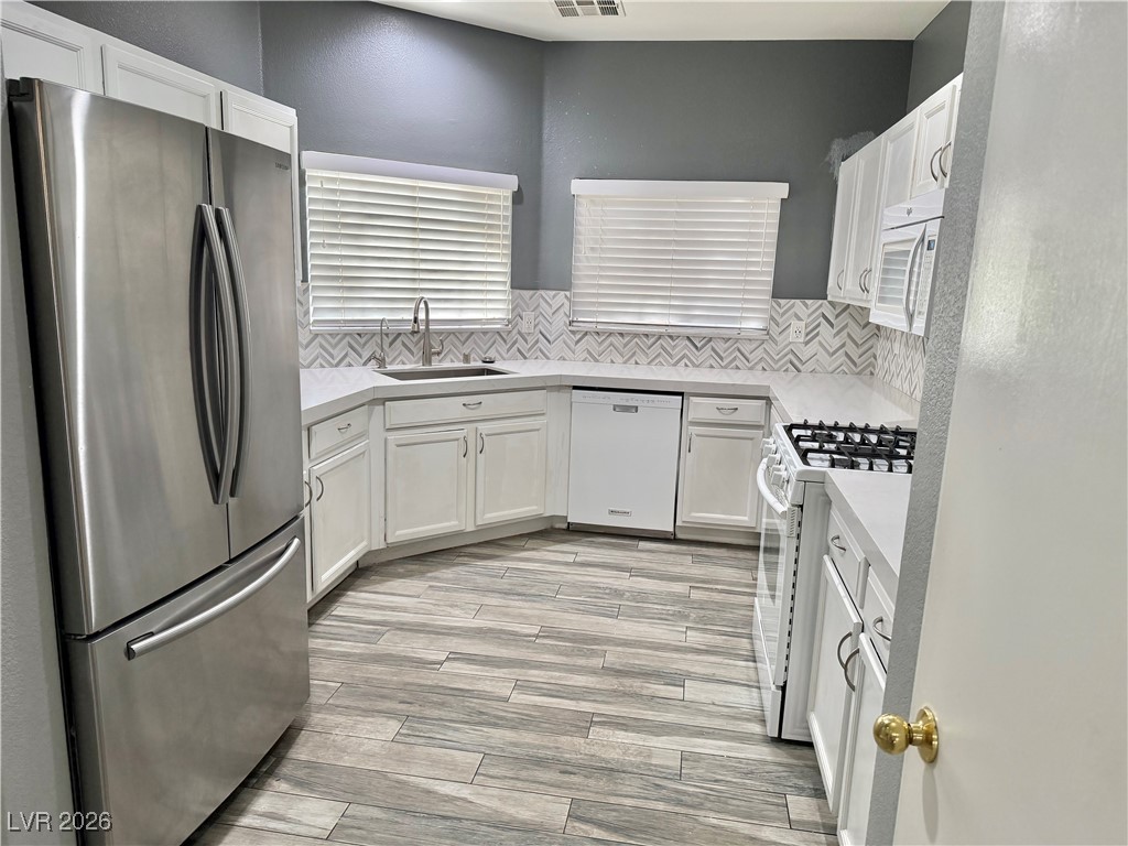 5844 Aimless Street Henderson, NV 89011 - Photo 5 of 36